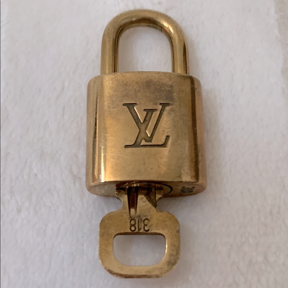 Louis Vuitton Gold Padlock with Key #318